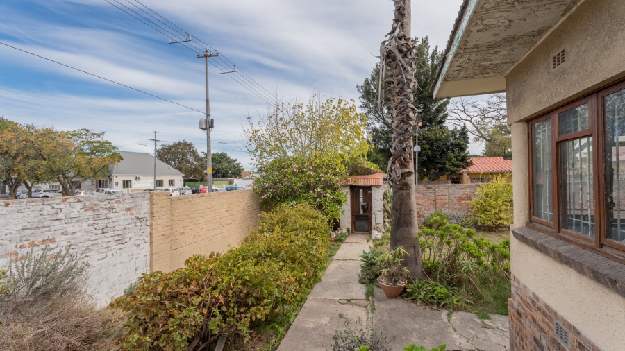 4 Bedroom Property for Sale in Kempenville Western Cape